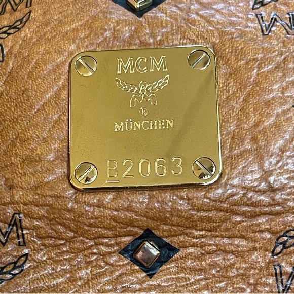 Leather MCM studded bucket bag with sling - Picture 14 of 17